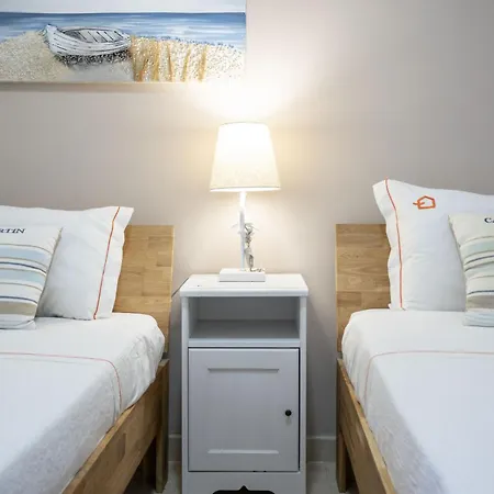 아파트 Retreat - 2br With Terrace & Ac *