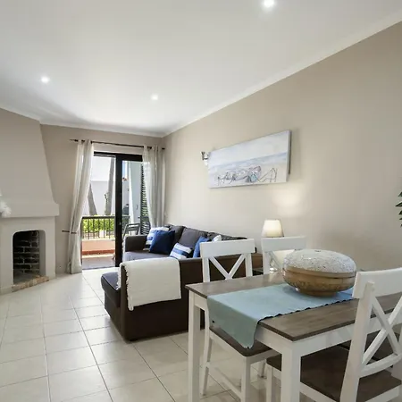 Retreat - 2br With Terrace & Ac 公寓 *