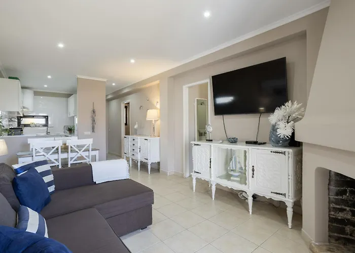 Retreat - 2br With Terrace & Ac * Calicos (Albufeira)