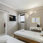 Retreat - 2br With Terrace & Ac アパート Caliços